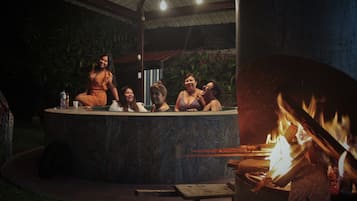 Bañera de hidromasaje interior
