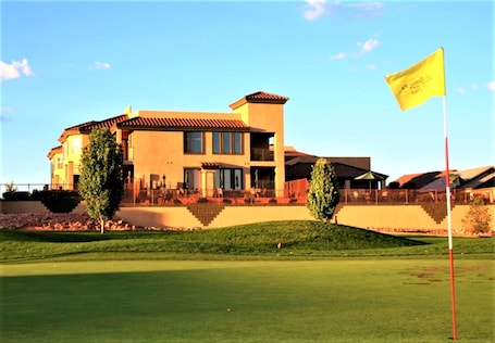 Golf view. Highlands Resort at Verde Ridge