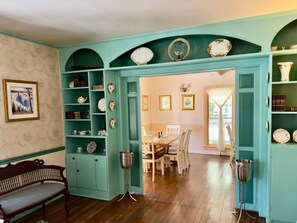 Free daily cooked-to-order breakfast