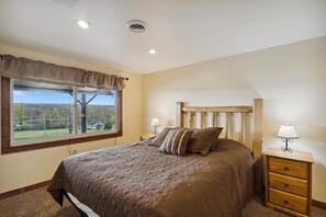 9 sovrum, strykjärn/strykbräda, internet och sängkläder