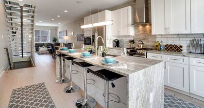 CASA DE LUJO MODERNA w / Roof Deck