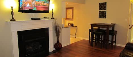 Smart TV, fireplace, Netflix, DVD player