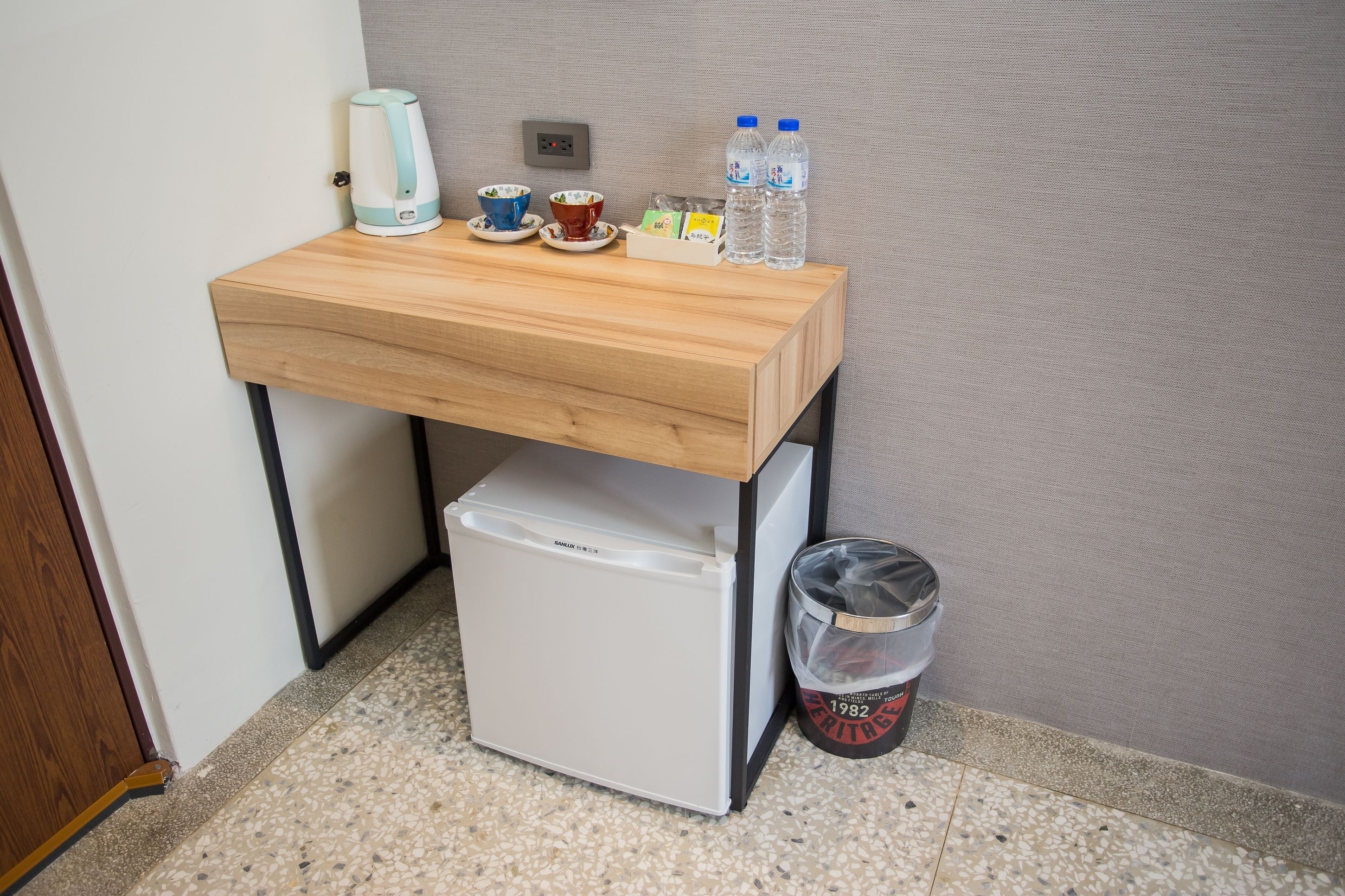 standard double room, 1 double bed | desk, blackout curtains, free wifi, bed sheets