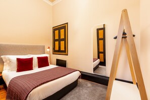 1 bedroom, in-room safe, iron/ironing board, free WiFi
