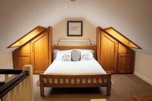 2 chambres, fer et planche à repasser, lit parapluie, Wi-Fi gratuit