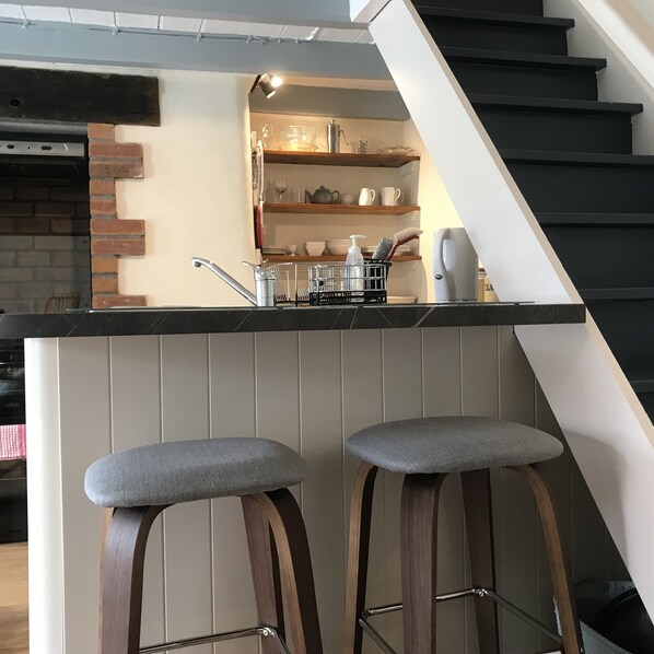 Interior - Cosy Village Cottage, valley views, parking, wifi and dog friendly (Tregony)