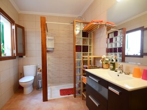 Shower, hair dryer, towels, soap - C. Sant Vicenç in Alcudia WiFi (Alcúdia)