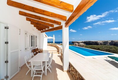 Sea Frontline House With 180 Degree Panoramic Sea Views