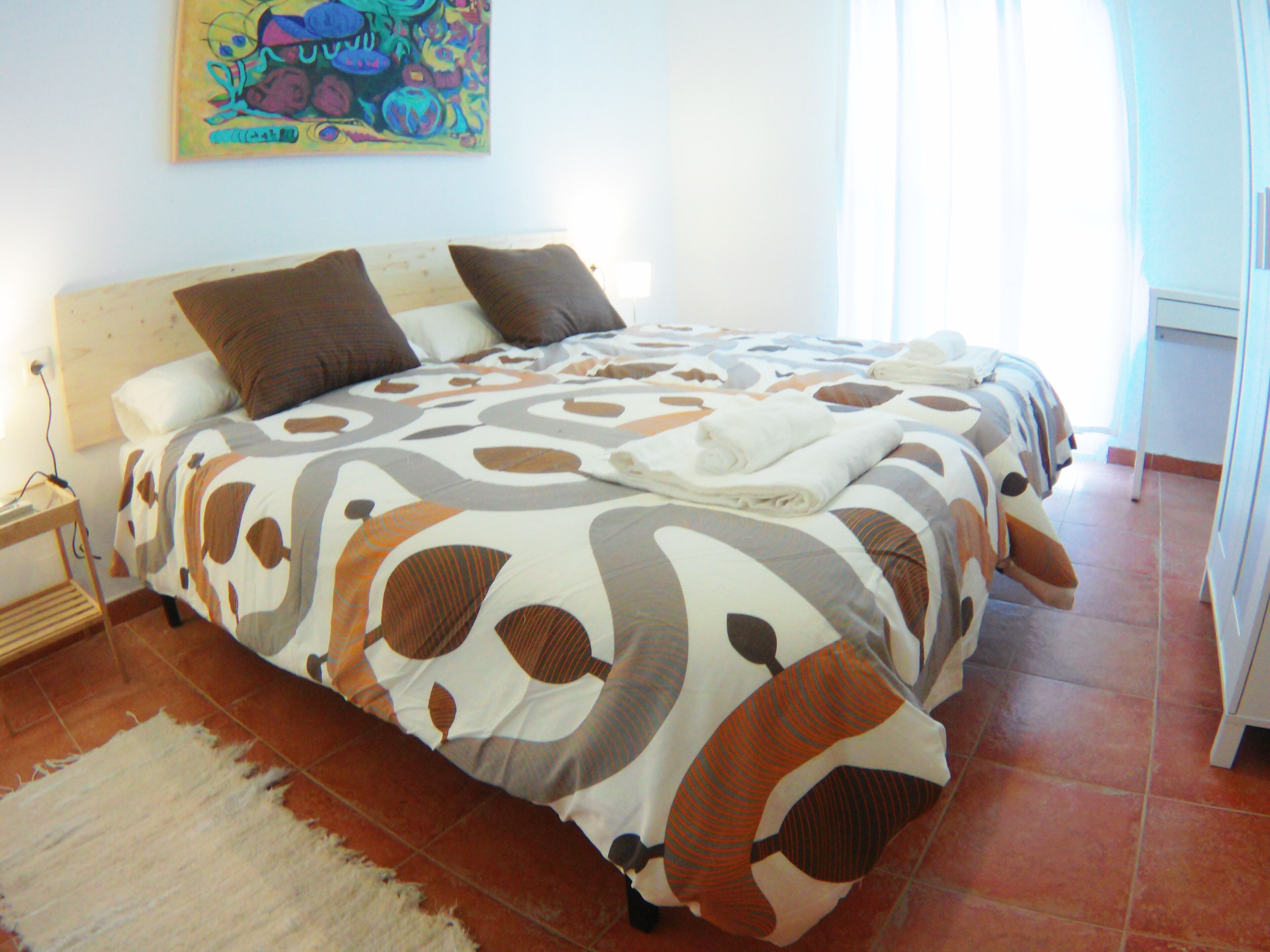 2 chambres, fer et planche à repasser, Wi-Fi gratuit, draps fournis