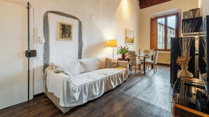 Living area - WONDERFUL VIEW San Frediano - Carmine (Firenze)