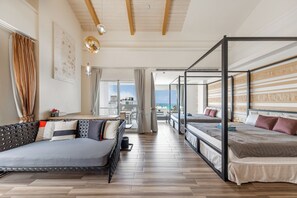 Premium Quadruple Room | Blackout drapes, free WiFi, bed sheets - Zen Pin Inn (Hengchun)