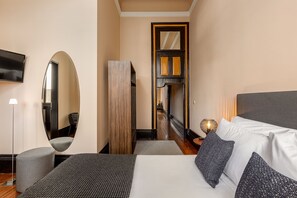 1 bedroom, in-room safe, iron/ironing board, free WiFi - Unique One-Bedroom Apartment in Bolhão Market (Oporto)