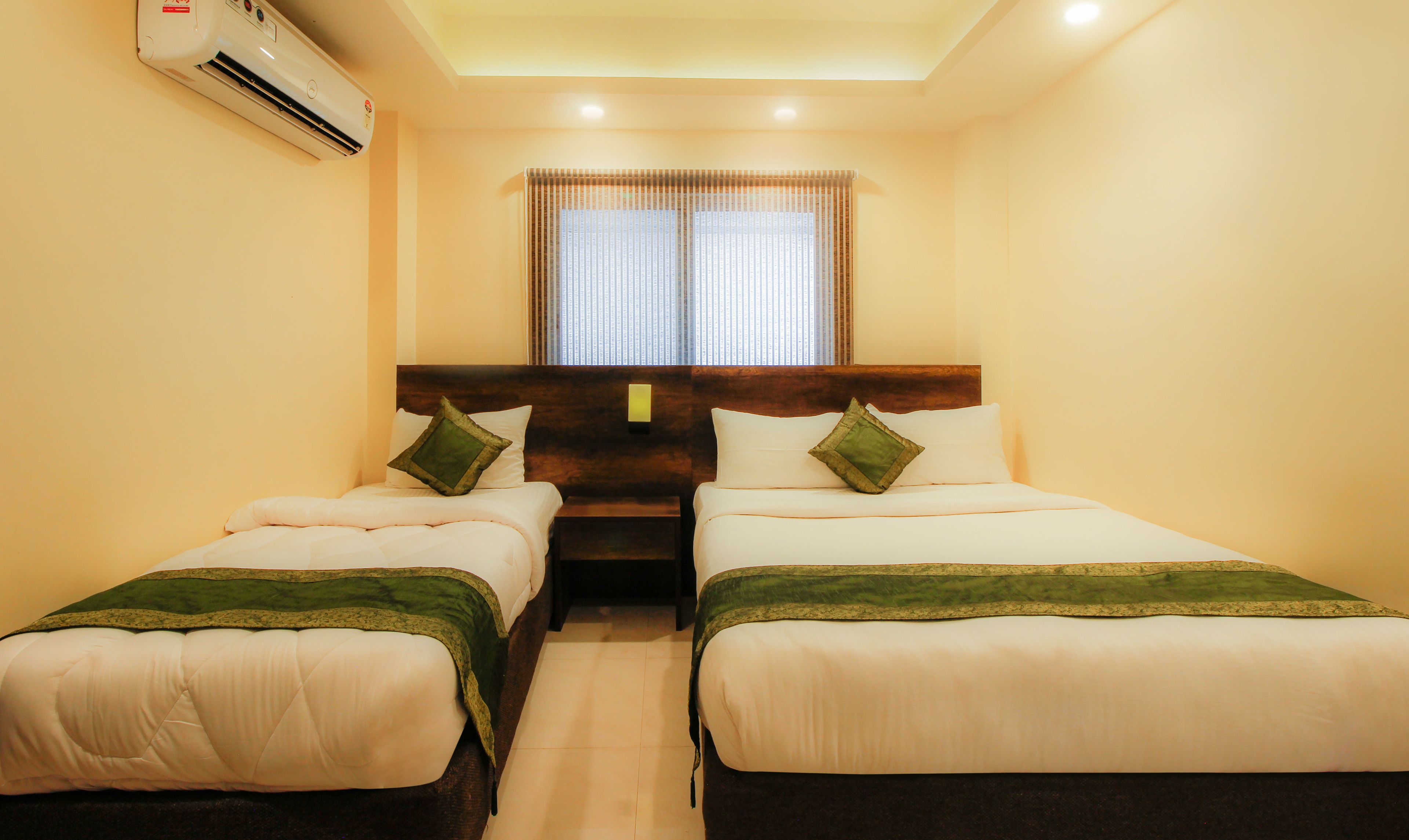 deluxe room | rollaway beds, free wifi