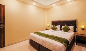 Rollaway beds, free WiFi