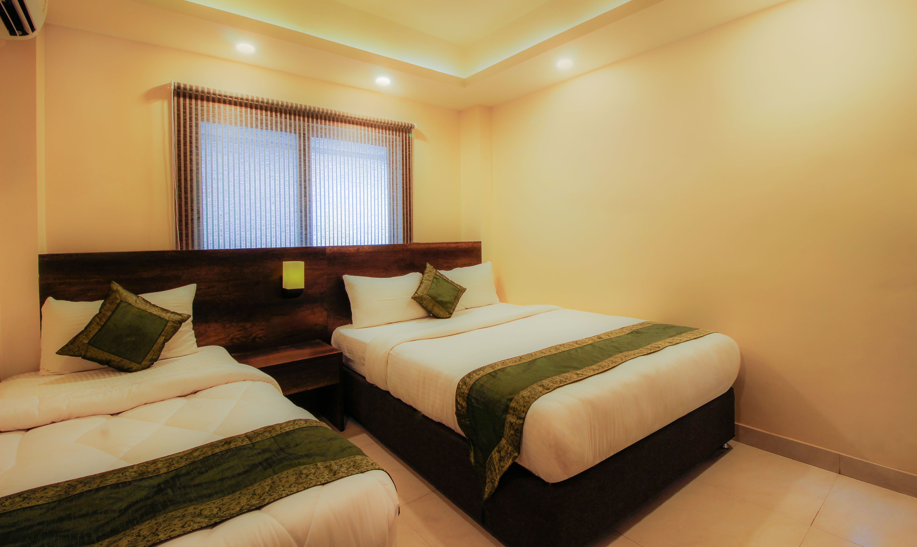 deluxe room | rollaway beds, free wifi
