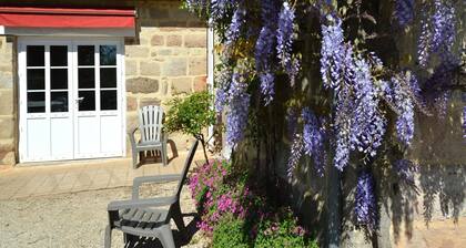 Maison tour à Brignac avec jardin privé