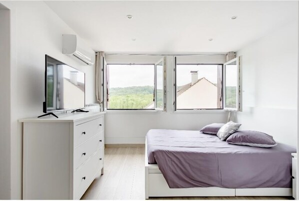 Dobbeltværelse - 1 queensize-seng | Premium-sengetøj, individuel indretning, skrivebord