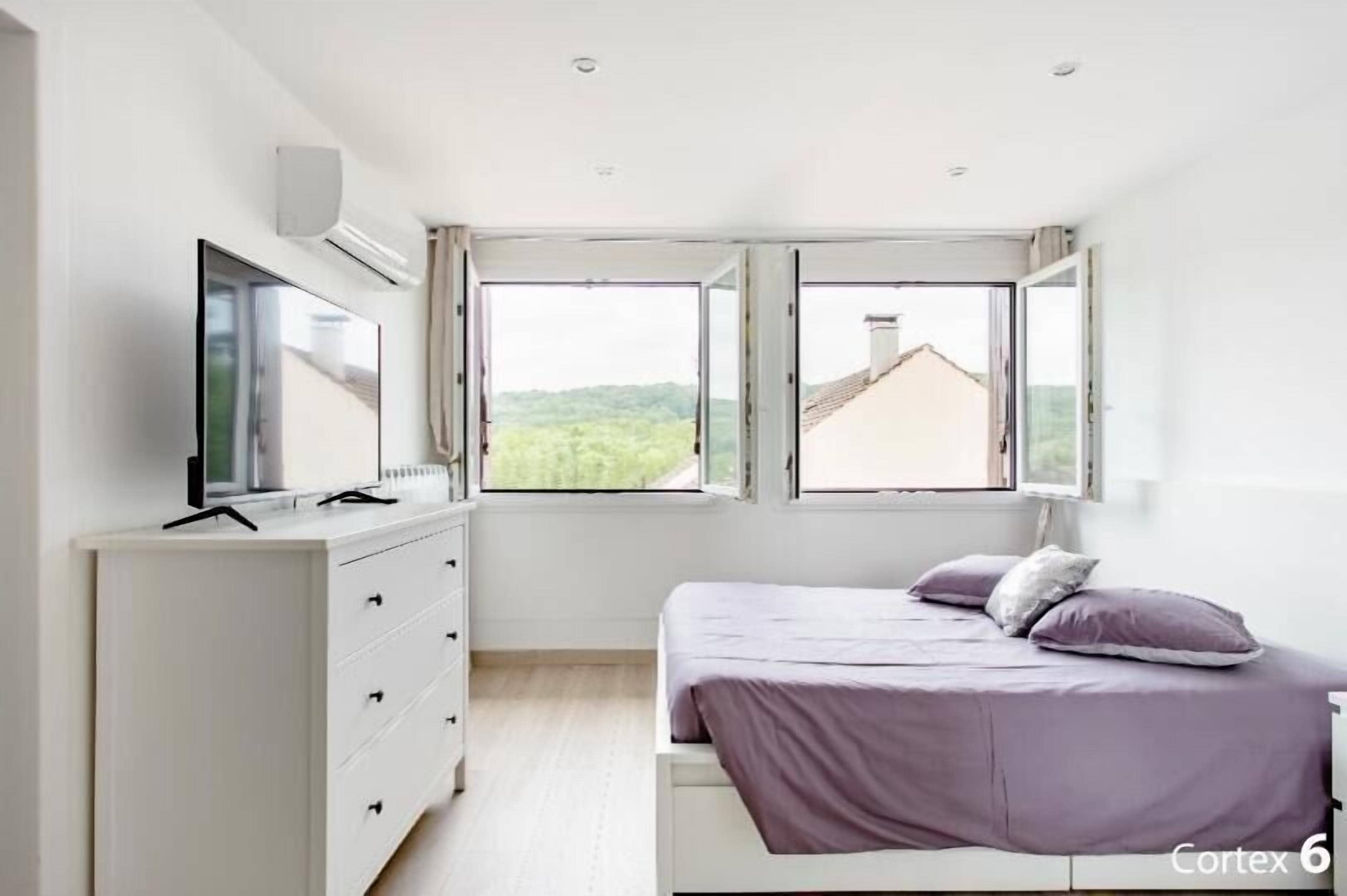 Literie de qualité supérieure, ameublement personnalisé, bureau