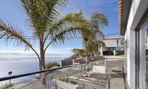 Outdoor dining - Countryside home with a fantastic Sea View (Fajã da Ovelha)