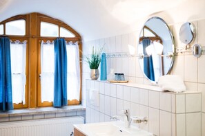 Imagen sin descripción, 2 de 24, botón