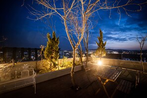 View from property - Hotel AMARE (Suwon)