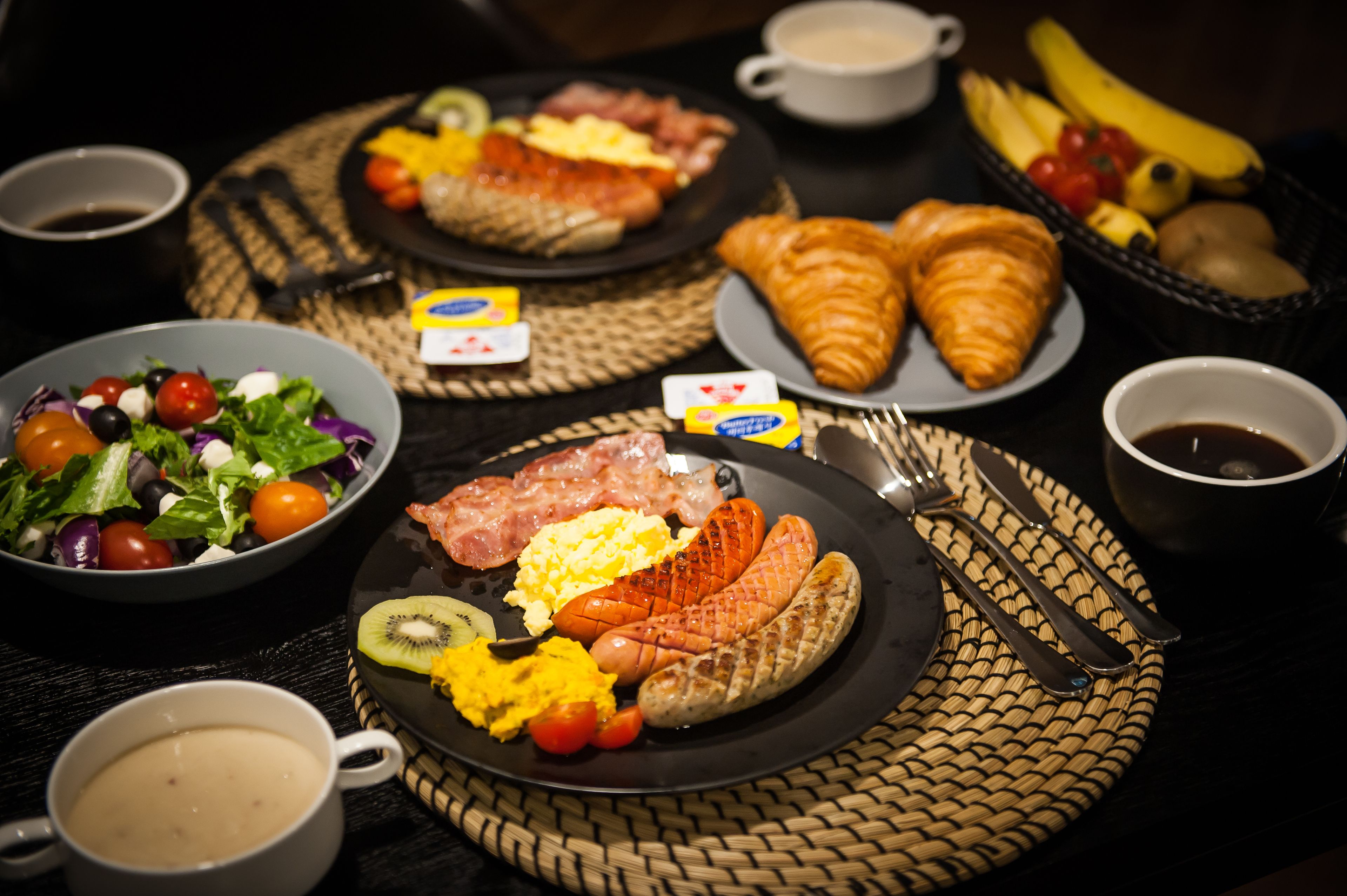 daily korean breakfast (krw 10000 per person)