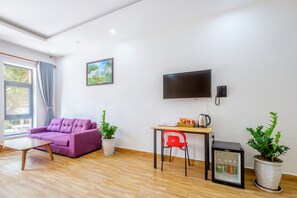 Family Suite | Desk, free WiFi - OYO 192 Prime Hotel Danang (Da Nang)