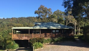 Property grounds - Blackwattle at Barrington Tops (Bandon Grove)