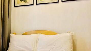 Studio | In-room safe, desk, iron/ironing board, free WiFi