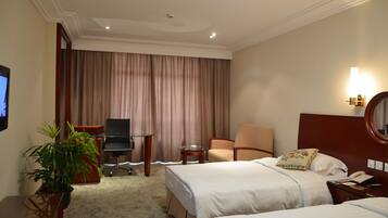 Standard Twin Room, Garden View | In-room safe, individually decorated, individually furnished, desk