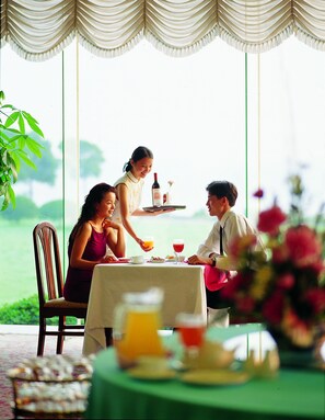 Breakfast, lunch, dinner served; local cuisine 