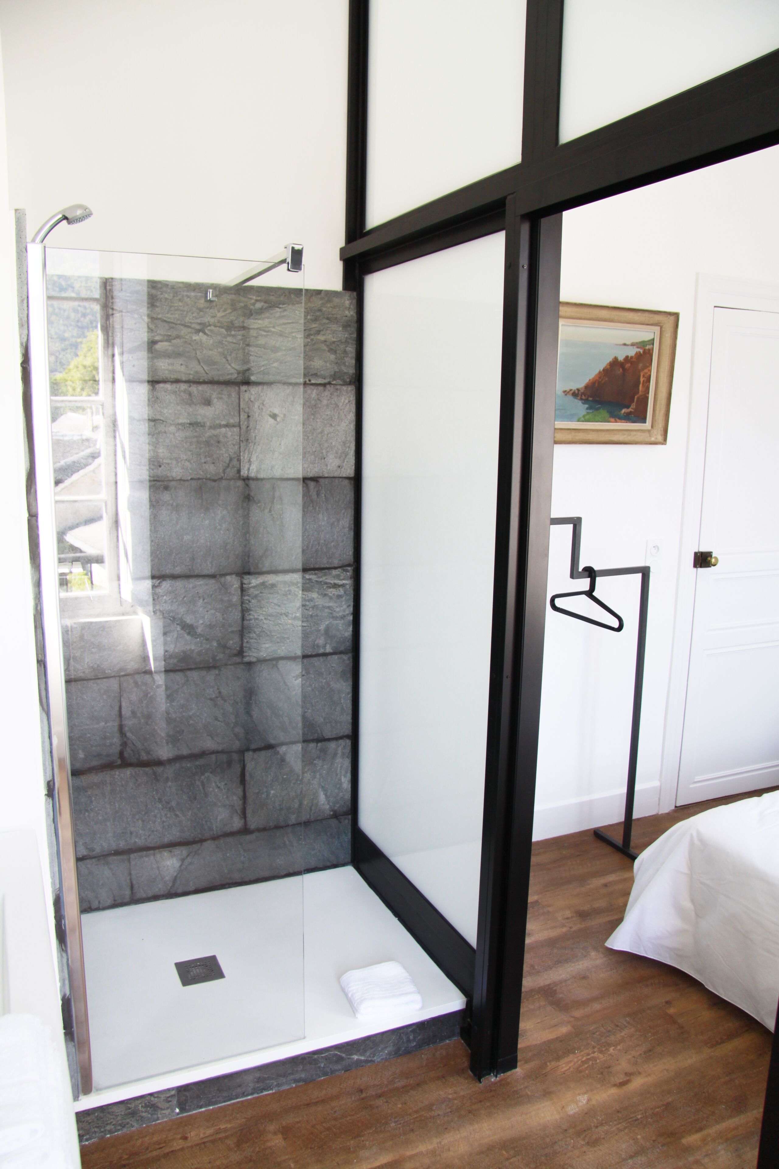 2 dormitorios, tabla de planchar con plancha, wifi gratis