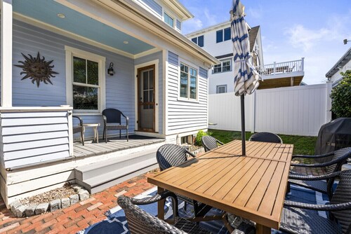 Historic Mystic Home + Cottage, River & Seaport Views, Walk to Downtown