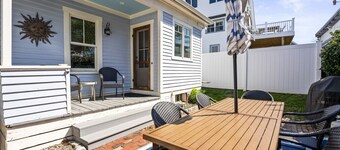 Historic Mystic Home + Cottage, River & Seaport Views, Walk to Downtown