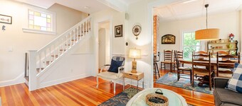 Historic Seaside 4BR Mystic Home | Walk to Seaport