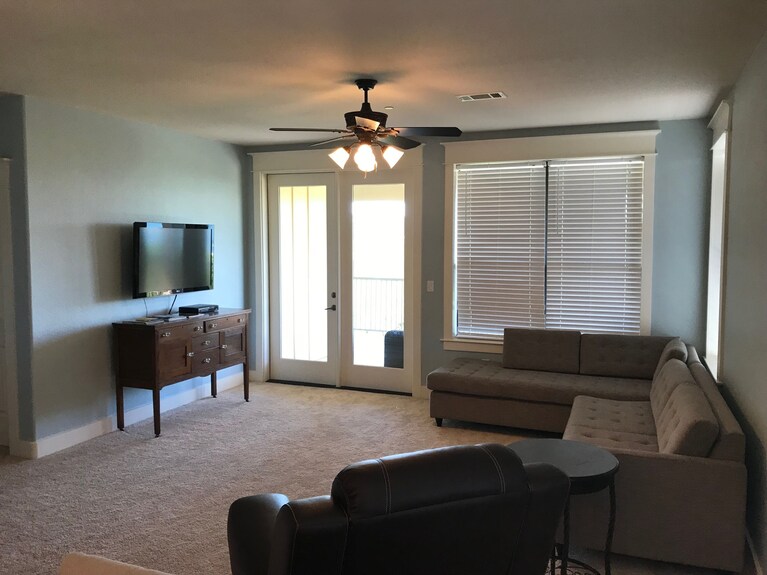 Wonderful Lake Travis Villa With Some Of The Best Views On The Lake-the Hollows - Leander, TX