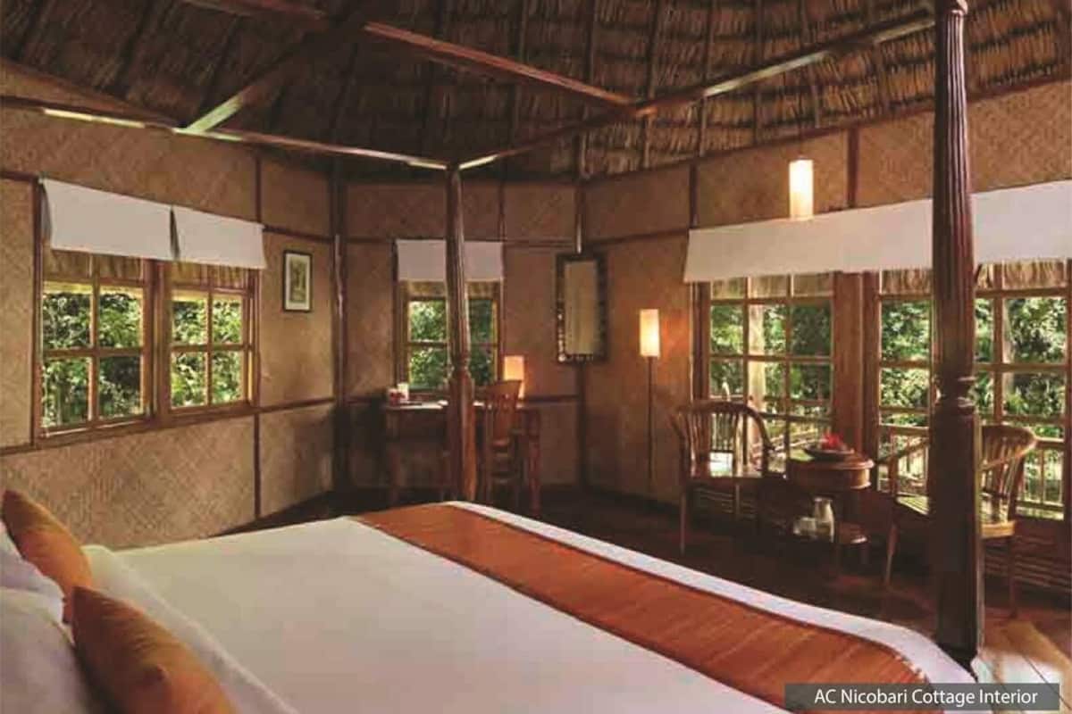 tented cottage | minibar, in-room safe, bed sheets