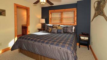 4 slaapkamers, een strijkplank/strijkijzer, wifi, beddengoed