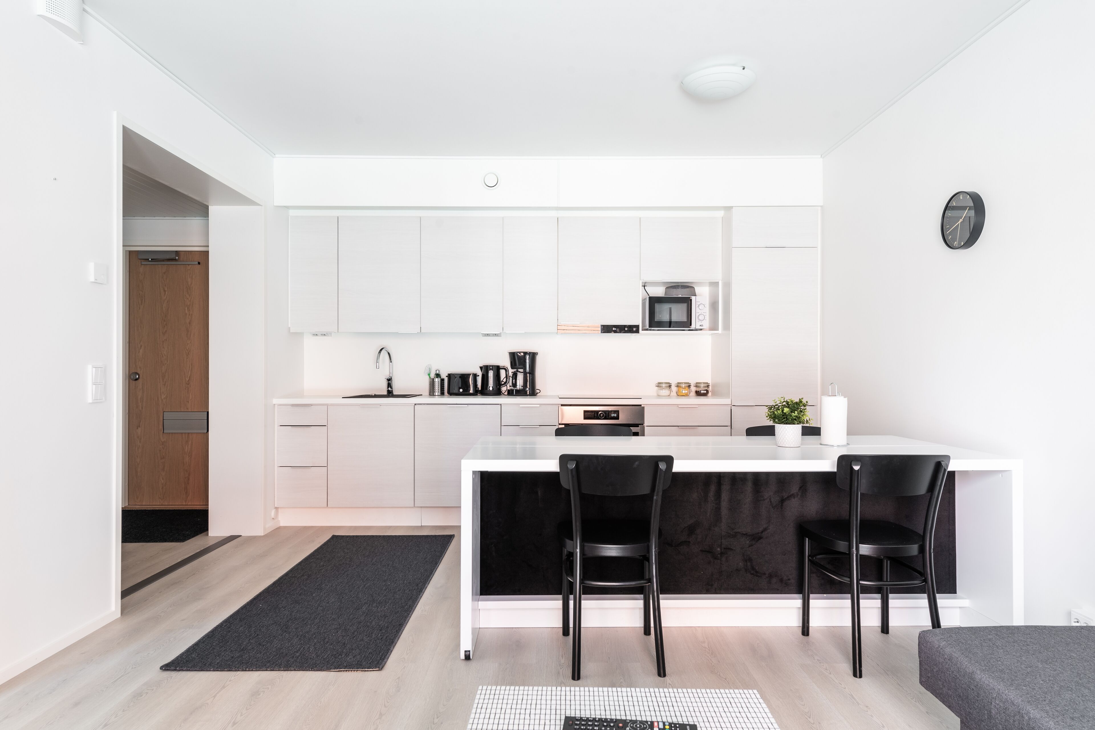 Apartamento estándar, 1 habitación | Espacio para trabajar con un portátil y cortinas opacas