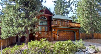 Kaksi isäntäperheen kotia valmiina seikkailuun - loistava tukileiri Tahoen tutkimiseen