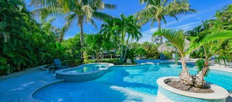 Large Canal Front Family Rental on Anna Maria with Pool, Dock & Mini Golf!