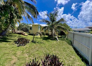 Property grounds - Superb Location / Walk to Beaches-Bars- Restaurants / AC / Bahamian Owned. (Hatchet Bay)