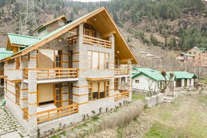 Property grounds - GuestHouser 1 BR Cottage 4e68 (Manali)
