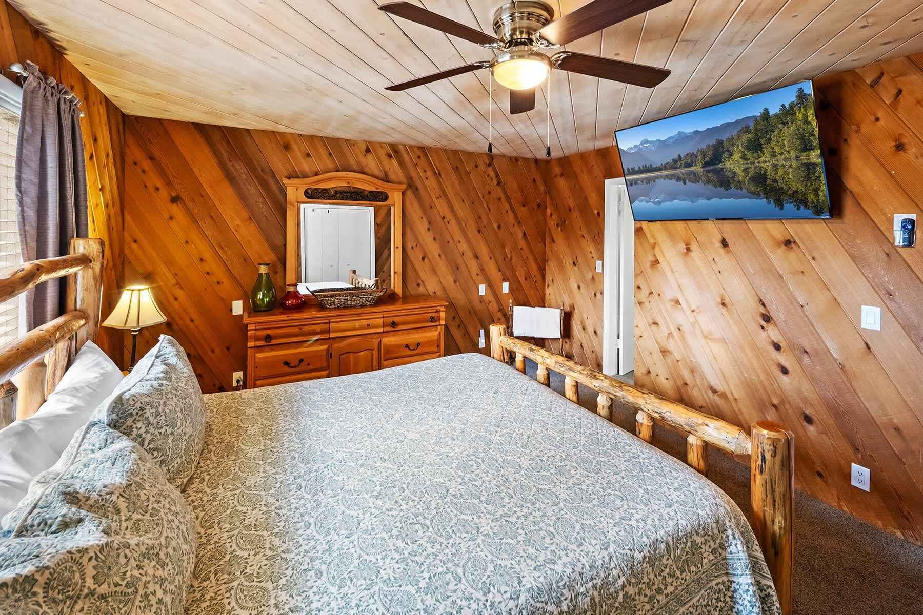 4 chambres, fer et planche à repasser, lit de bébé portatif, Wi-Fi