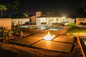 Outdoor pool, a heated pool - Beautiful Midcentury Oasis (Palm Springs)