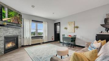 Televisión, chimenea