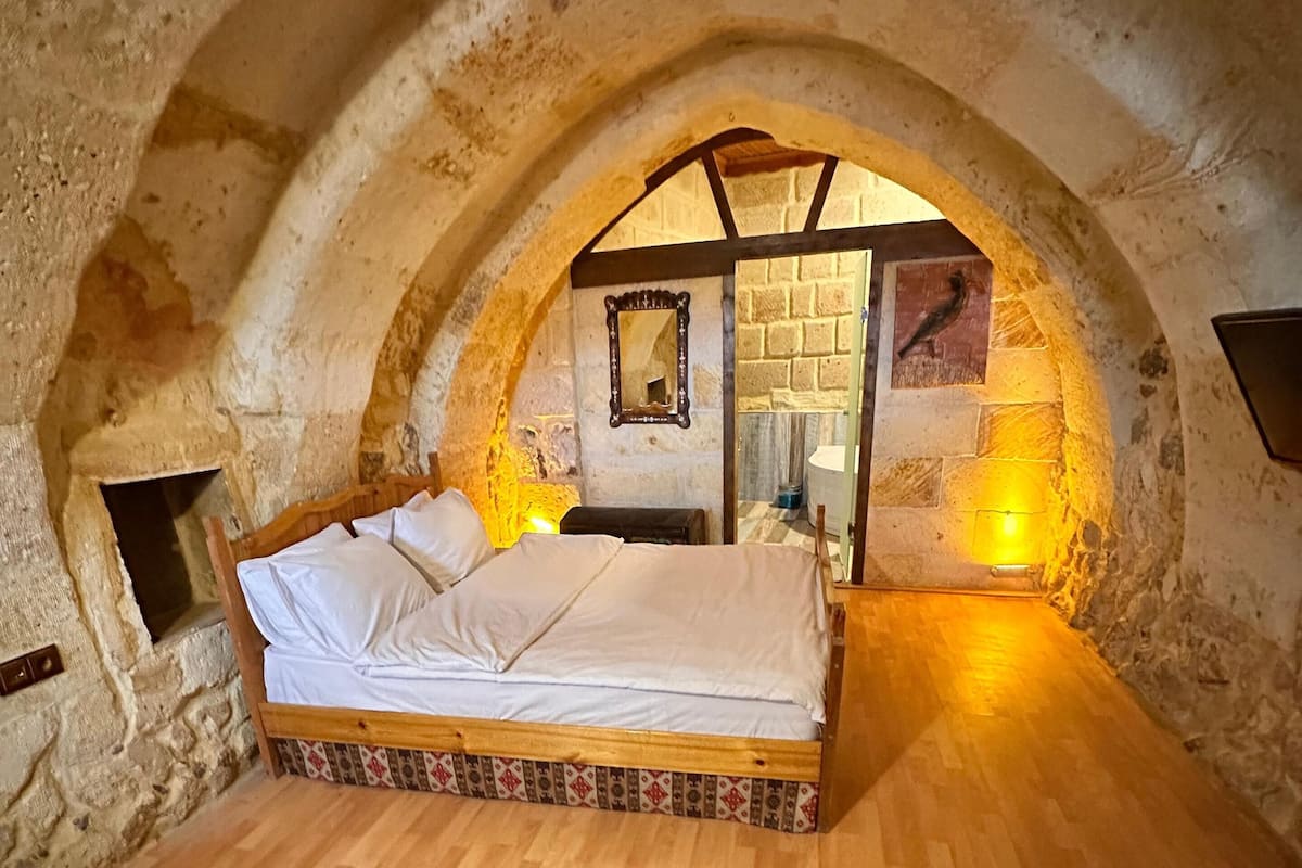 Luxury Double Room (129)