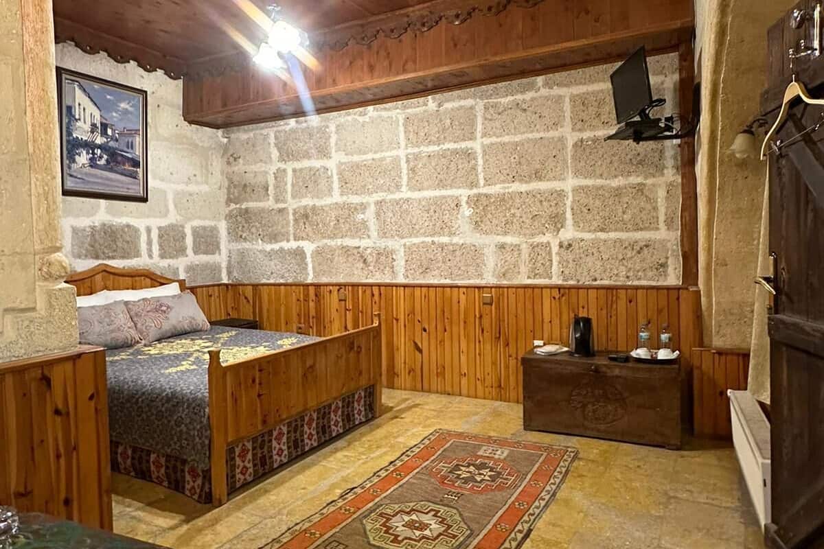 Double Room (118)