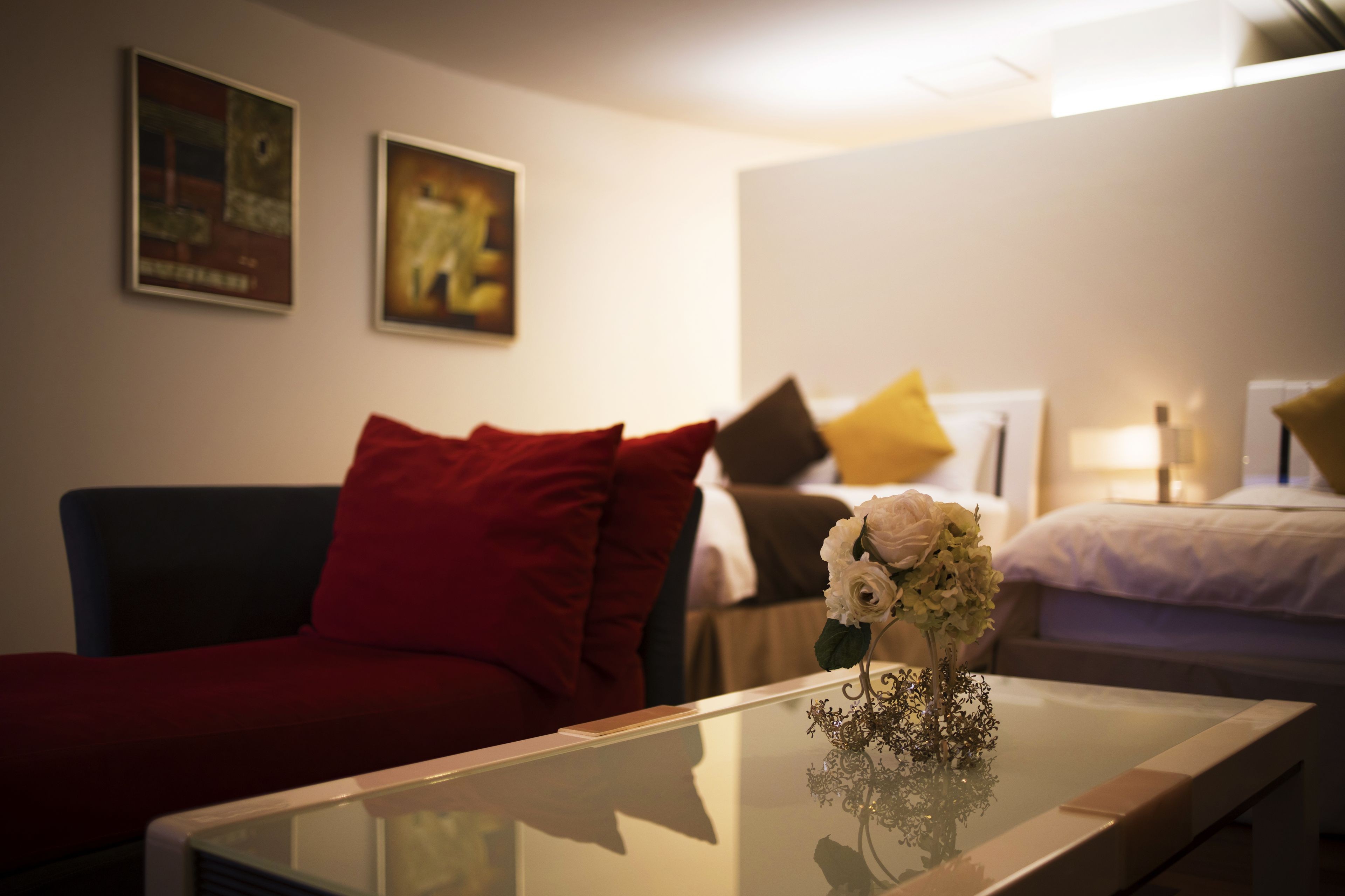 junior suite [top floor] | minibar, in-room safe, individually decorated, individually furnished