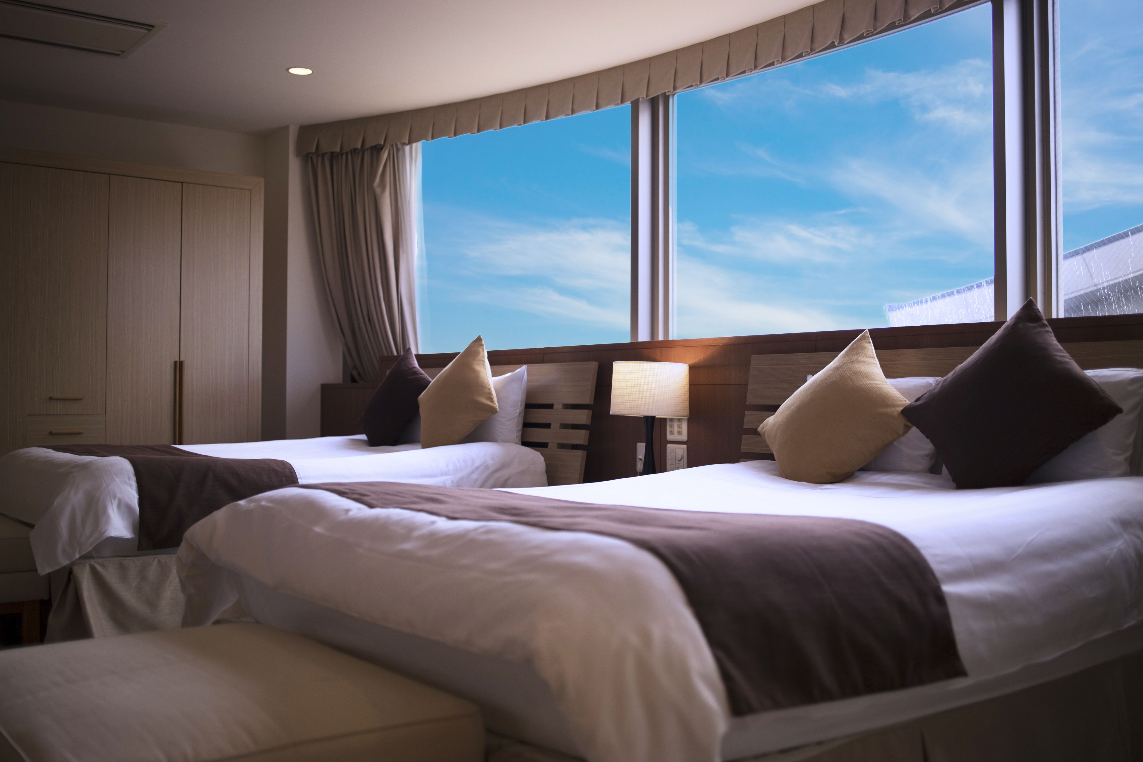 premium suite grande | minibar, in-room safe, individually decorated, individually furnished